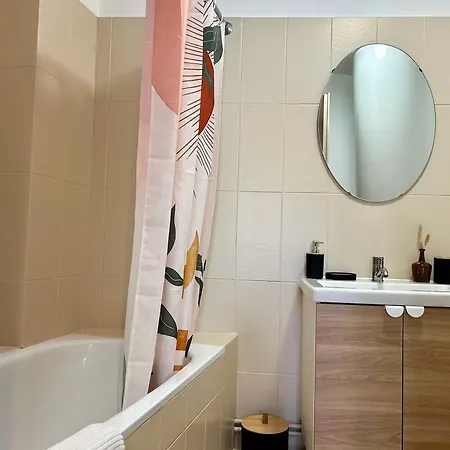 Douce Agathe - Duo-groupe, Chaleureux, Tram 200m, Centre 10min Apartamento Estrasburgo