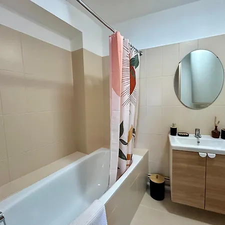 Apartamento Douce Agathe - Duo-groupe, Chaleureux, Tram 200m, Centre 10min